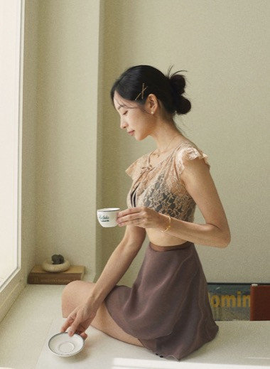 韓國Lenique - Black swan鋼管上衣+短褲 (Beige) 