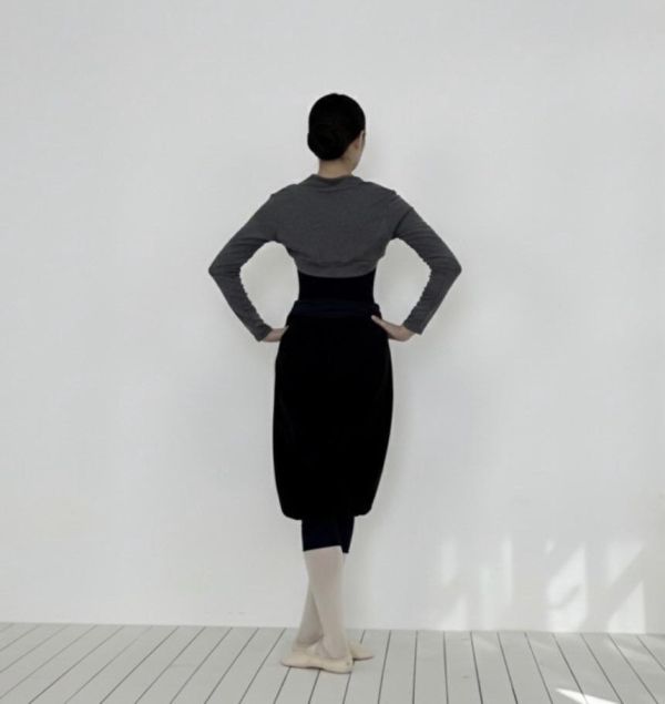 韓國MIGNON - 排汗七分褲 (兩色) 