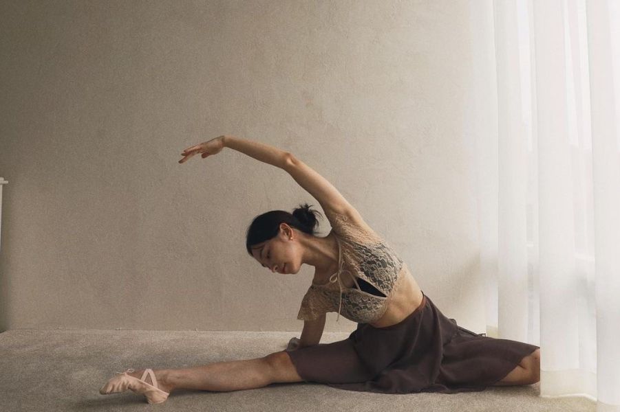 韓國Lenique - Black swan鋼管上衣+短褲 (Beige) 