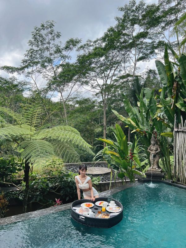 韓國Lenique - Two Shoulder Ribbon鋼管上衣+短褲 (Ivory) 