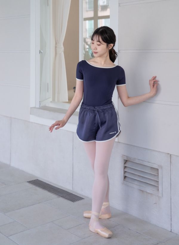 韓國LucyAlice - CleanGirl短袖舞衣 (三色) 