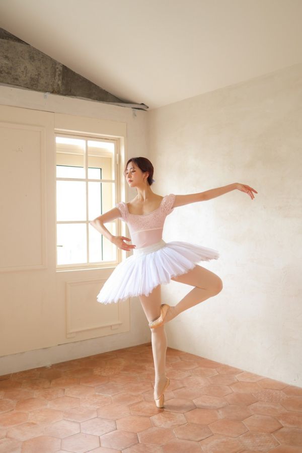 韓國iilaire - Aurora Pink短袖舞衣 