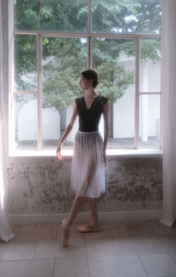 韓國Bonanza - Lace優雅舞衣 (All Black) 