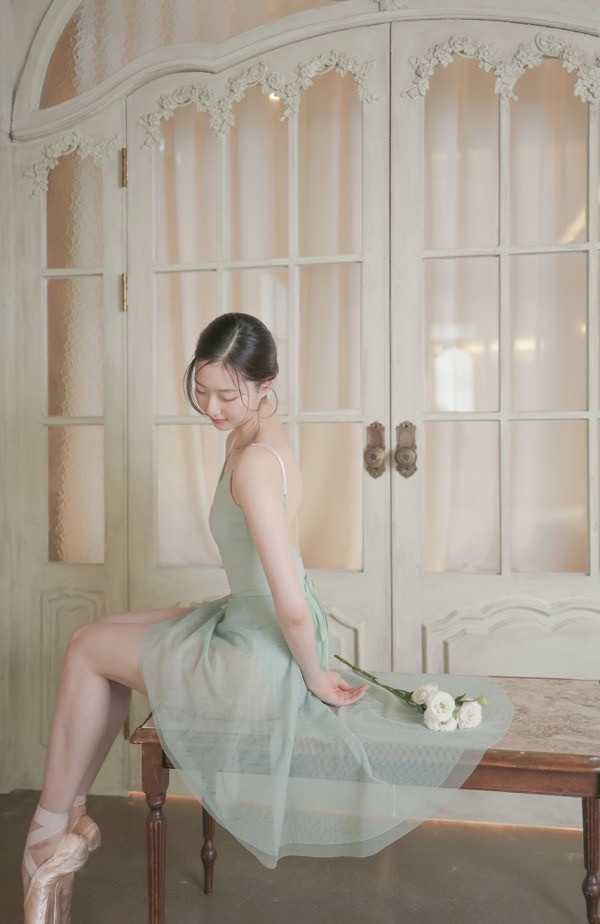 韓國iilaire - Blossom素面吊帶舞衣 (三色) 