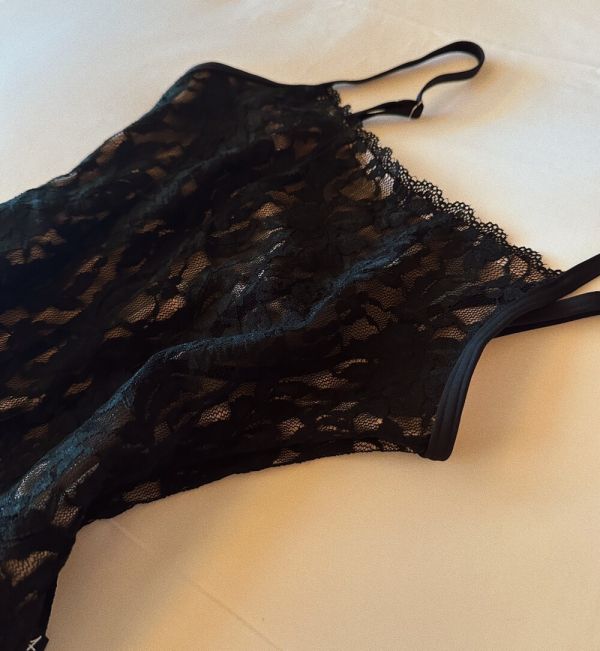 韓國yoora - Scarlett Black舞衣 (肩帶可調) 