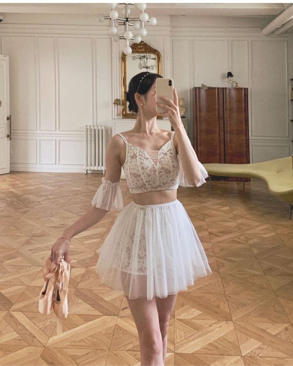 韓國Lenique - Etruah lace Beige鋼管舞衣 (上衣+短褲) 