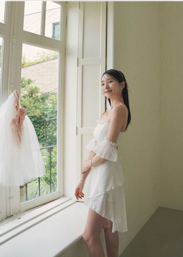 韓國Lenique - Peony Ivory鋼管舞衣 (上衣+短褲) 