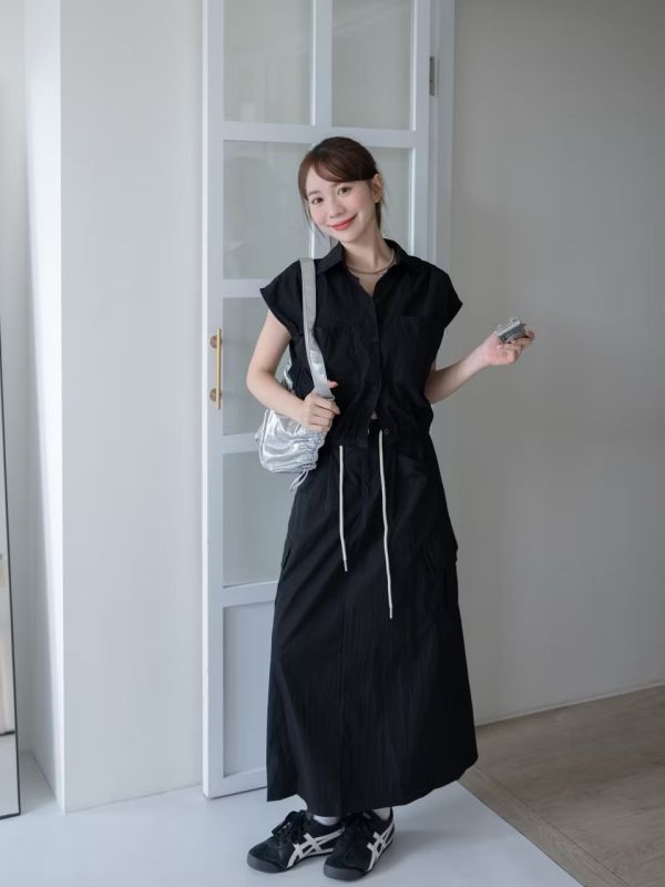 工裝裙速乾材質兩件式上衣+裙套裝 現貨杏色 工裝裙速乾材質兩件式上衣+裙套裝