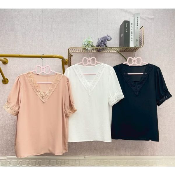 V領滾邊蕾絲超涼感雪紡上衣 V領滾邊蕾絲超涼感雪紡上衣