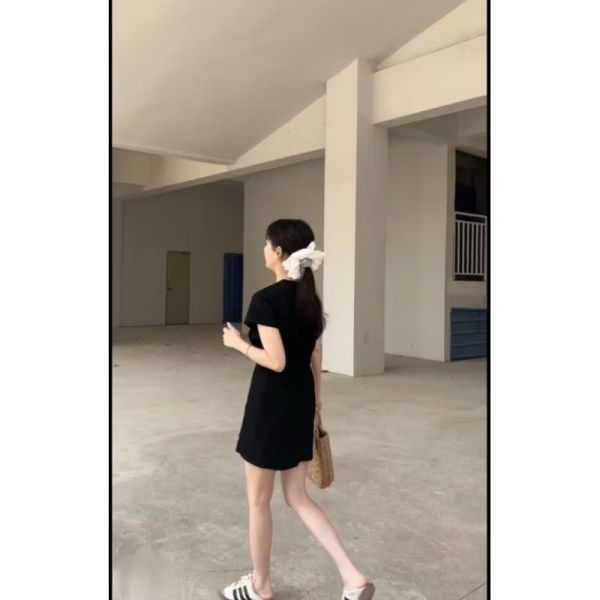 彈力涼感棉質側綁帶假兩件字母中長版上衣 假兩件短洋裝