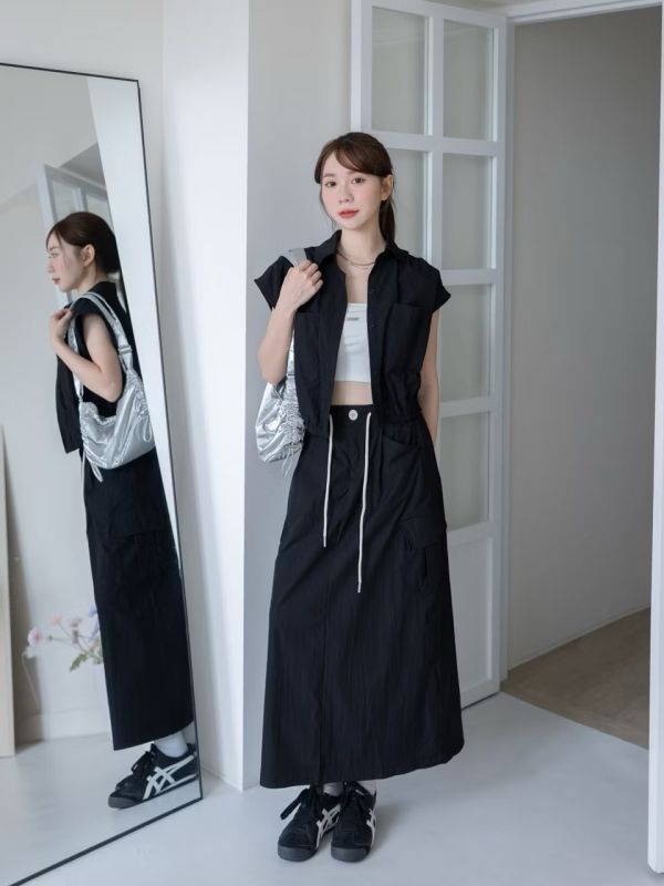 工裝裙速乾材質兩件式上衣+裙套裝 現貨杏色 工裝裙速乾材質兩件式上衣+裙套裝