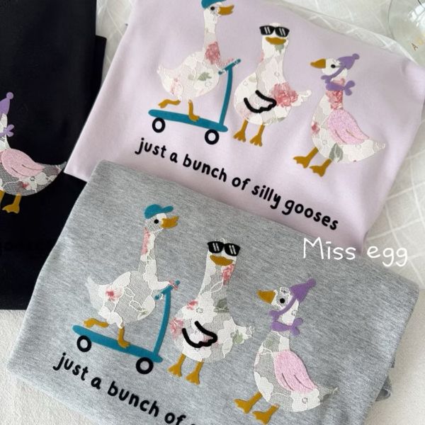 滑板車花布大白鴨 貼布上衣 貼布上衣