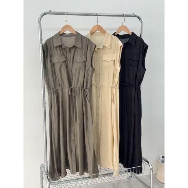高質感翻領休閒綁帶洋裝 高質感翻領休閒綁帶洋裝