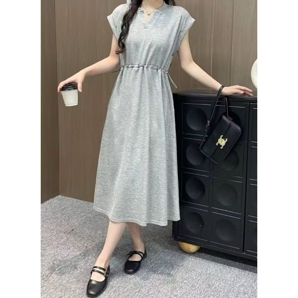 韓系氣質V領空氣棉側口袋收腰連身洋 空氣棉側口袋收腰連身洋