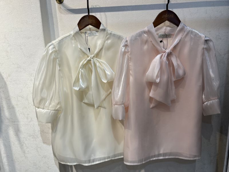 正韓珠光蝴蝶結綁帶質感上衣 正韓珠光蝴蝶結質感上衣