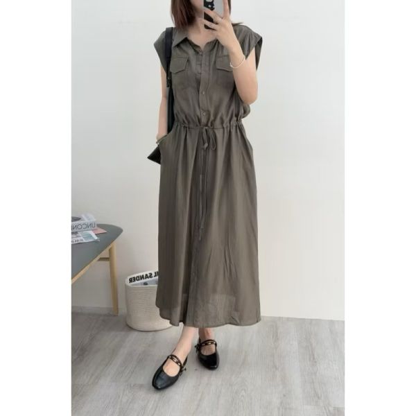 高質感翻領休閒綁帶洋裝 高質感翻領休閒綁帶洋裝