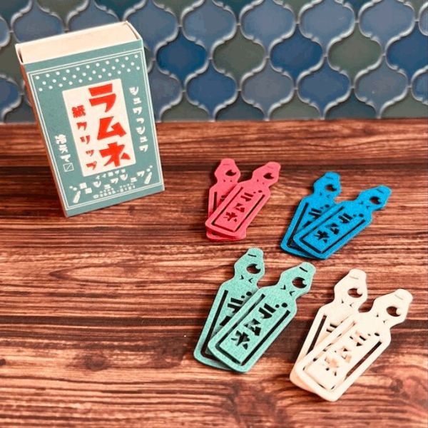 きのこ社 彈珠汽水屋台 紙製夾子組 木日社,日本文具,日本選物,きのこ社,Kinokosya,ラムネ,汽水主題文具,屋台風文具,紙製夾子,日本製文具,環保文具,昭和復古,夏日祭典,文具雜貨,設計文具,創意文具,懷舊風文具,昭和風小物,文具控必收,木日社選物