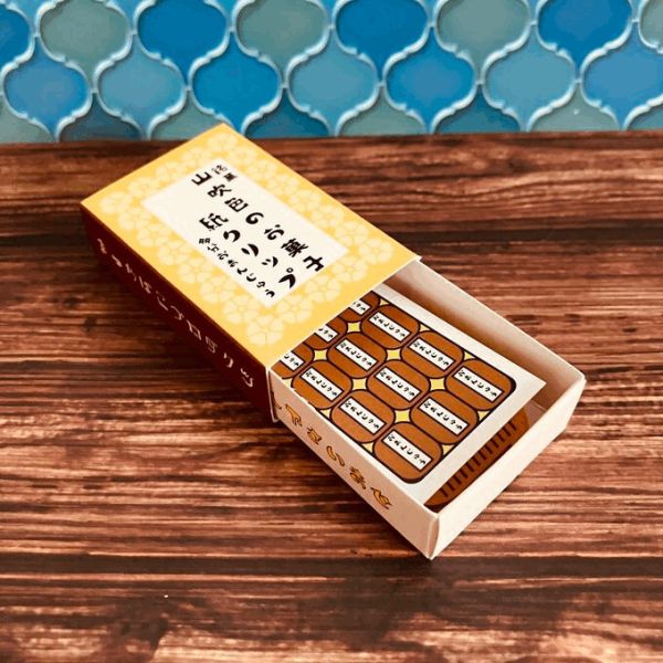 きのこ社 まんじゅう小判紙製夾子組 木日社,日本文具,日本選物,きのこ社,Kinokosya,紙製夾子,文具夾,創意文具,日本製文具,幽默文具,搞怪文具,復古文具,昭和風文具,まんじゅう小判,袖の下,泡銭,キックバック,わいろ,文具雜貨,設計文具,環保文具,木日社選物