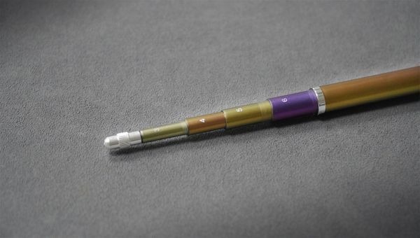 漁鄉DK 彩虹エビ34567尺釣蝦竿 正19調彩色蝦竿彩鈦電鍍色 