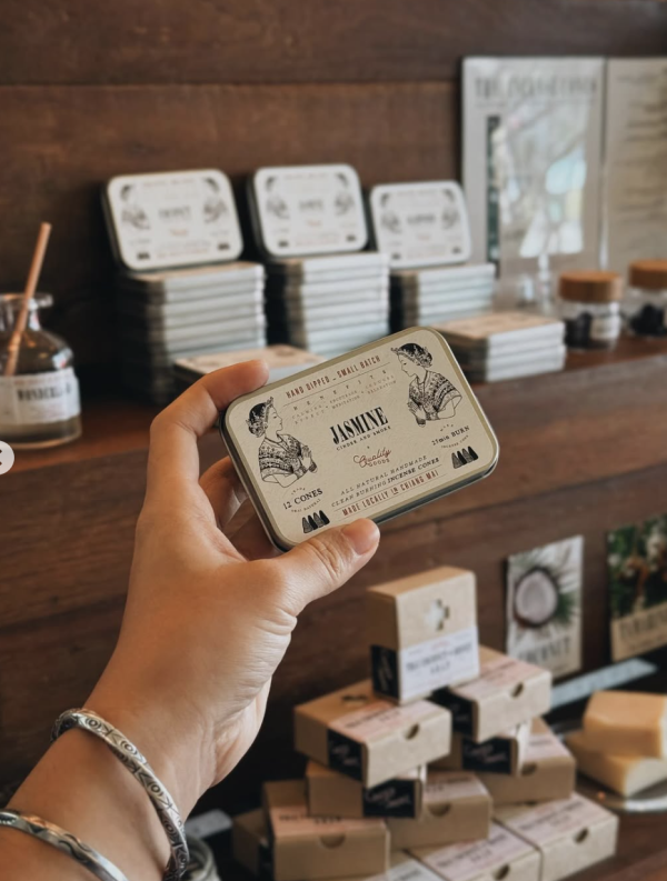 Cinder and smoke 天然精油手工香椎 塔香12入 Cinder and Smoke, 塔香, 香椎, 泰國香氛, 清邁手作, 天然精油, 冥想香氛, 居家擴香, 泰國選物, 沉香, 茉莉, 椰香, 蘭納, 手工香氛推薦