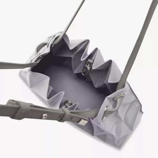 PAVI微光折線包-Ｗ-gyoza PAVI 水桶包, 質感肩背包, 文青包推薦, 手作風水桶包, 百搭日常包