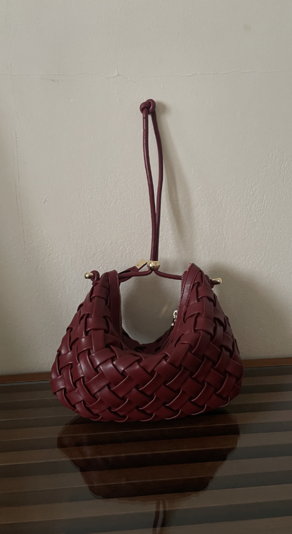 PLEAT Handbag 系列 