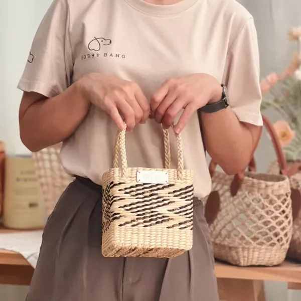 Mimosa Bag Its Saan、泰國手工包、藤編包推薦、自然風包包、手工藝設計、編織包品牌