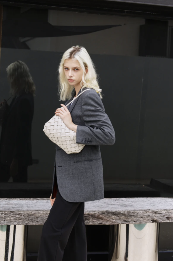 PLEAT Handbag 系列 