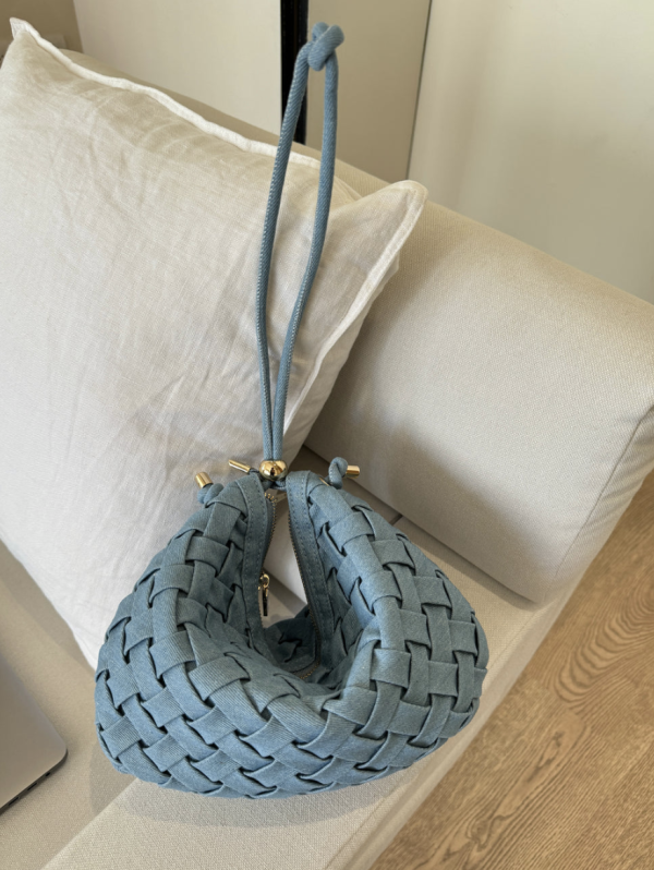 PLEAT Handbag 系列 