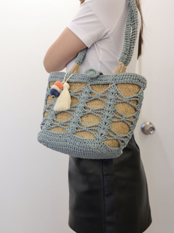 長柄交叉編織包 32*29cm 泰國草編包, 清邁手工包, 夏日度假包, 海邊沙灘包, 編織托特包, 泰國編織包