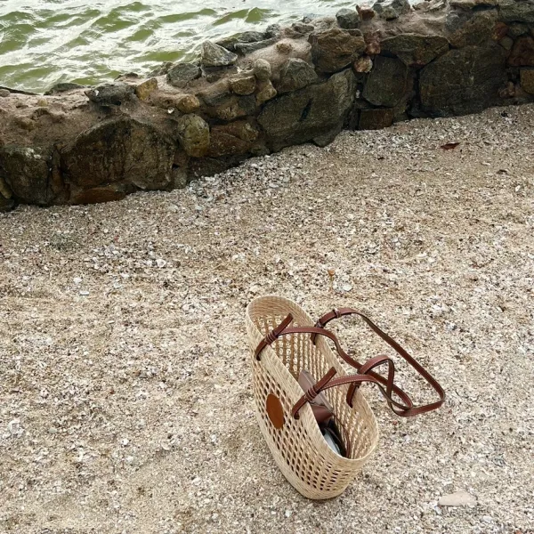 Oak Bag Its Saan、泰國手工包、藤編包推薦、自然風包包、手工藝設計、編織包品牌