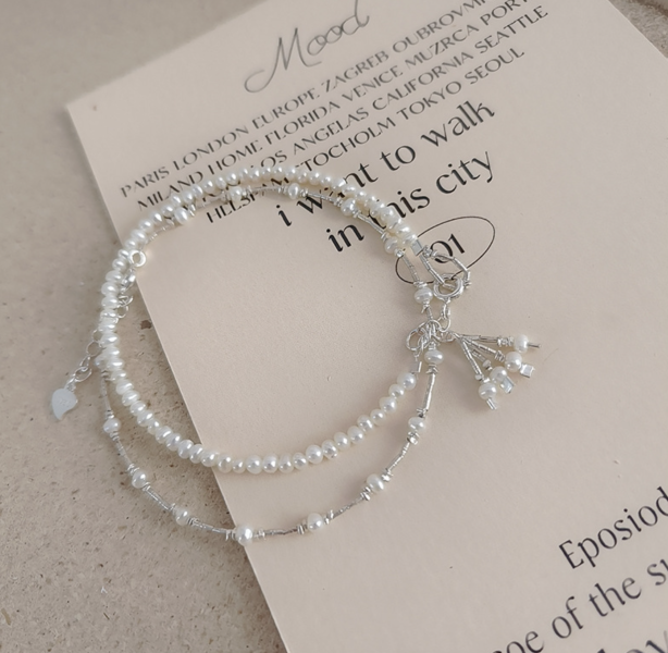 白霧光｜925純銀淡水珍珠極細手鍊（冷淡風可疊戴款） 925純銀項鍊、日本古董珠、極細項鍊、駝色鎖骨鍊、小花珠飾、手工串珠飾品、小眾飾品推薦
