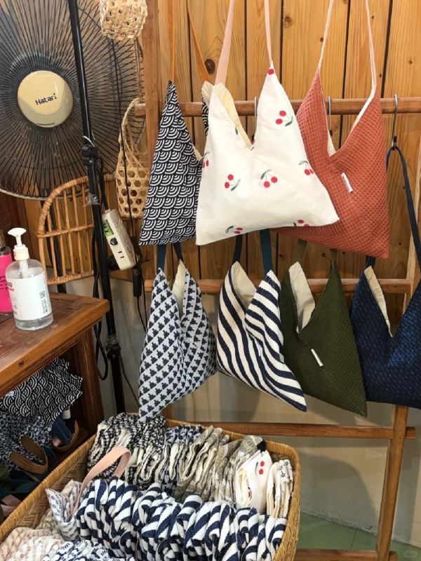 清邁羽角布包(三角包） 三角包, 編織包, 草編包, 泰國包包, Madam CNX, 手提包, 肩背包, 夏日包包, 休閒包