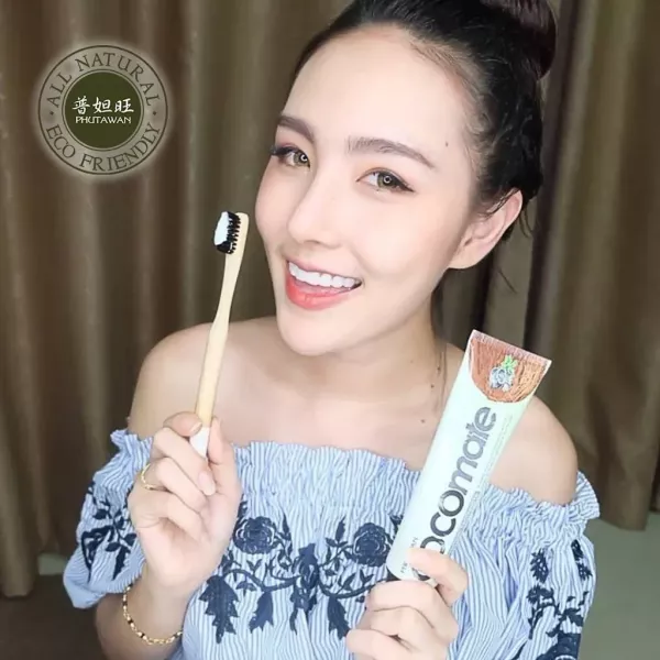 普妲旺椰子草本牙膏 