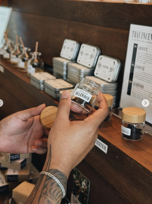 Cinder and smoke 天然精油手工香椎 塔香12入 Cinder and Smoke, 塔香, 香椎, 泰國香氛, 清邁手作, 天然精油, 冥想香氛, 居家擴香, 泰國選物, 沉香, 茉莉, 椰香, 蘭納, 手工香氛推薦