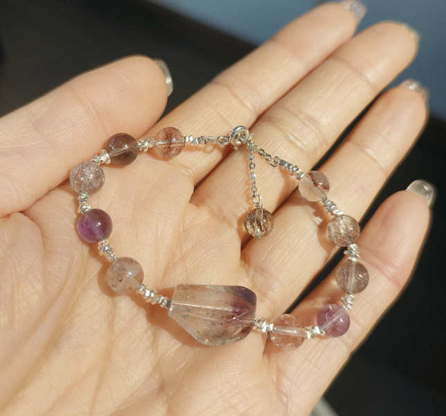 超七仙氣水晶手鍊｜925純銀 × 紫水晶 × 手工設計 925純銀項鍊、日本古董珠、極細項鍊、駝色鎖骨鍊、小花珠飾、手工串珠飾品、小眾飾品推薦