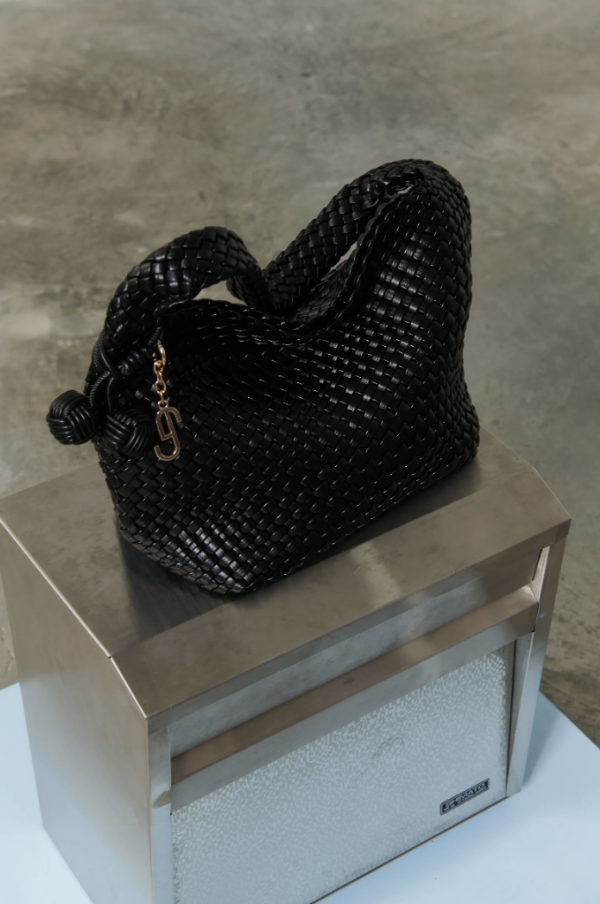 POPPY SHOULDER BAG 肩背包系列 Sugar Monday, 泰國包, 絨面包, 肩背包, 女包, 仿麂皮, 百搭包, 時尚包, POPPY, suede bag