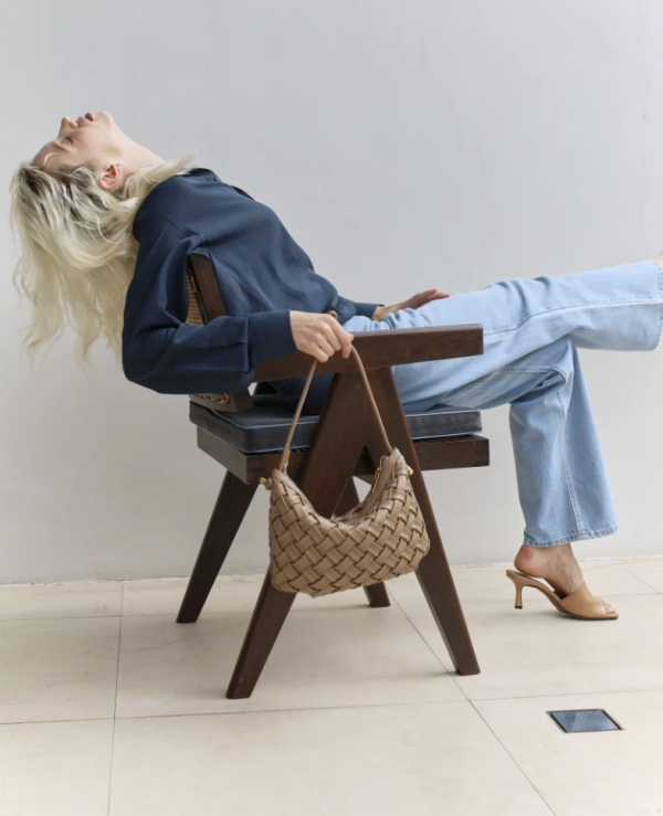 PLEAT Handbag 系列 