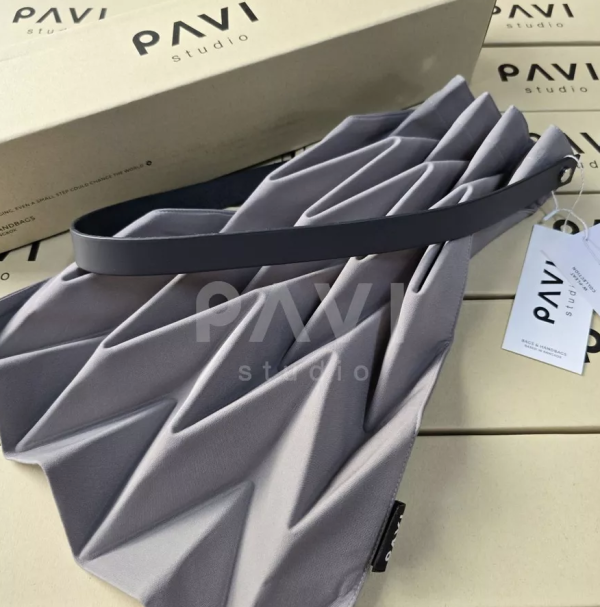 PAVI W摺疊肩背包 -W Pleat Bags PAVI 水桶包, 質感肩背包, 文青包推薦, 手作風水桶包, 百搭日常包