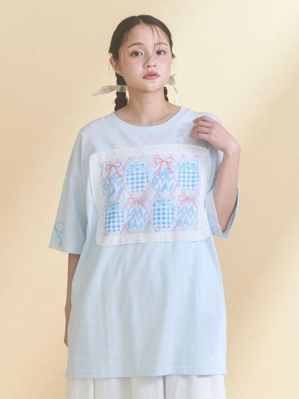 Merry Jenny 蝴蝶結花窗塗鴉tee Merry Jenny 蝴蝶結花窗塗鴉tee