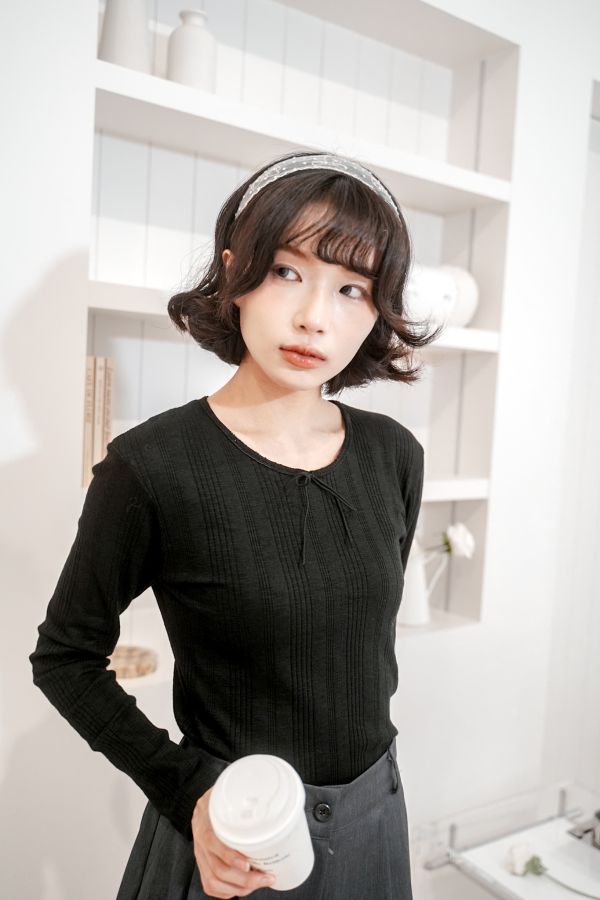 圓領織紋長袖上衣 圓領織紋長袖上衣