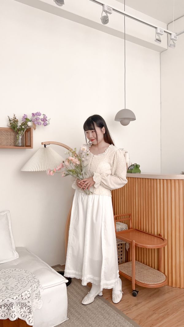 微方領澎澎感肌理上衣 微方領澎澎感肌理上衣