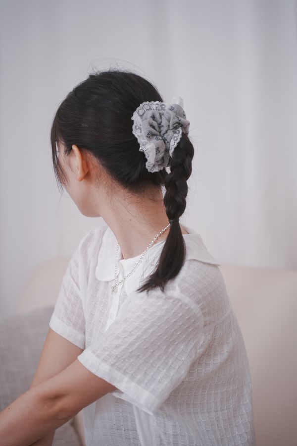 小熊蕾絲滾邊髮圈 小熊蕾絲滾邊髮圈,髮圈