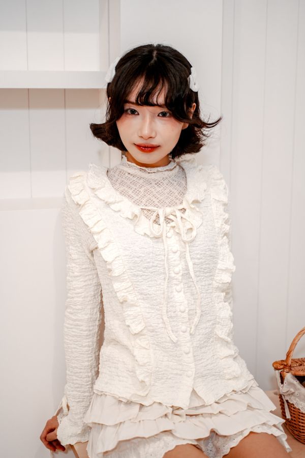 網狀透格蕾絲打底上衣 網狀透格蕾絲打底上衣