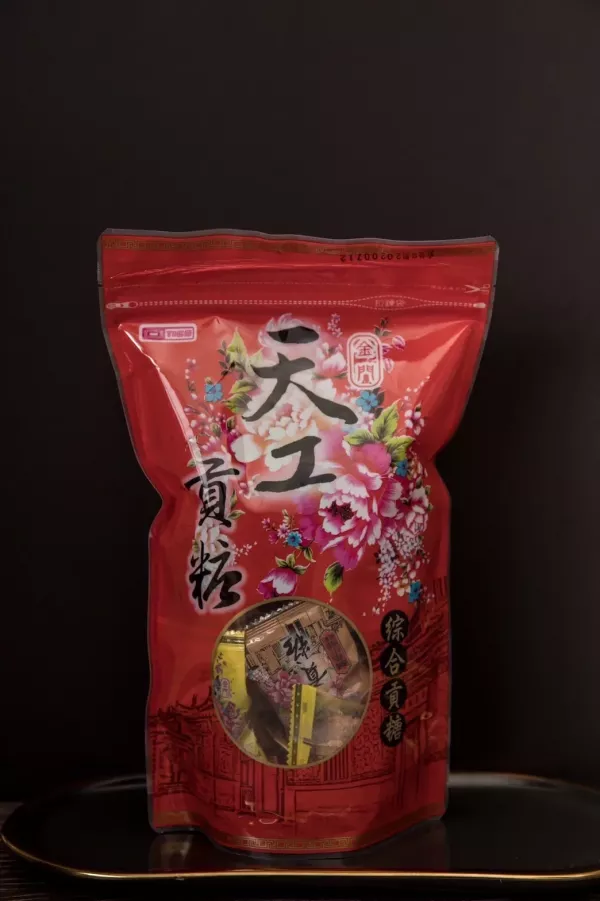綜合貢糖 
