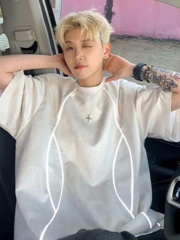 麂皮星解構反光短T 