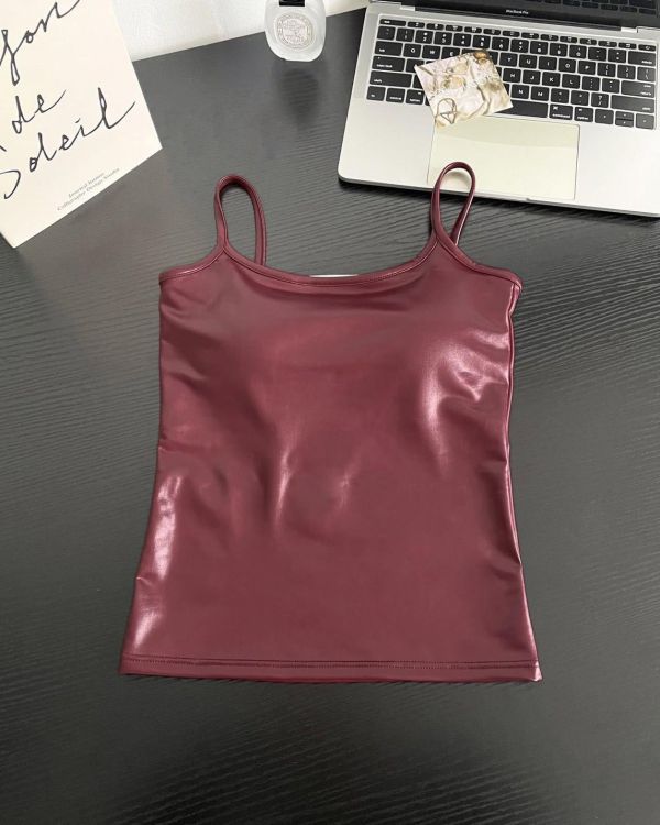 亮皮親膚小背心 
