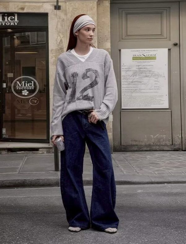 美式復古V領坑條毛衣 