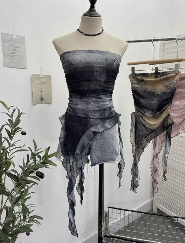 不規則荷葉露間上衣 