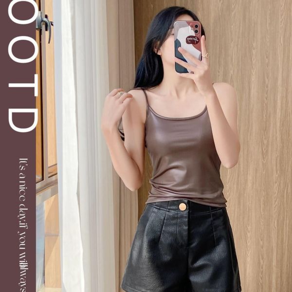 亮皮親膚小背心 